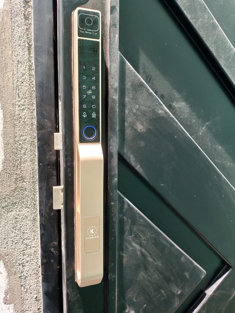 Khoá thông minh cửa nhôm Kassler KL-599 VF CHAMPAGE GOLD APP