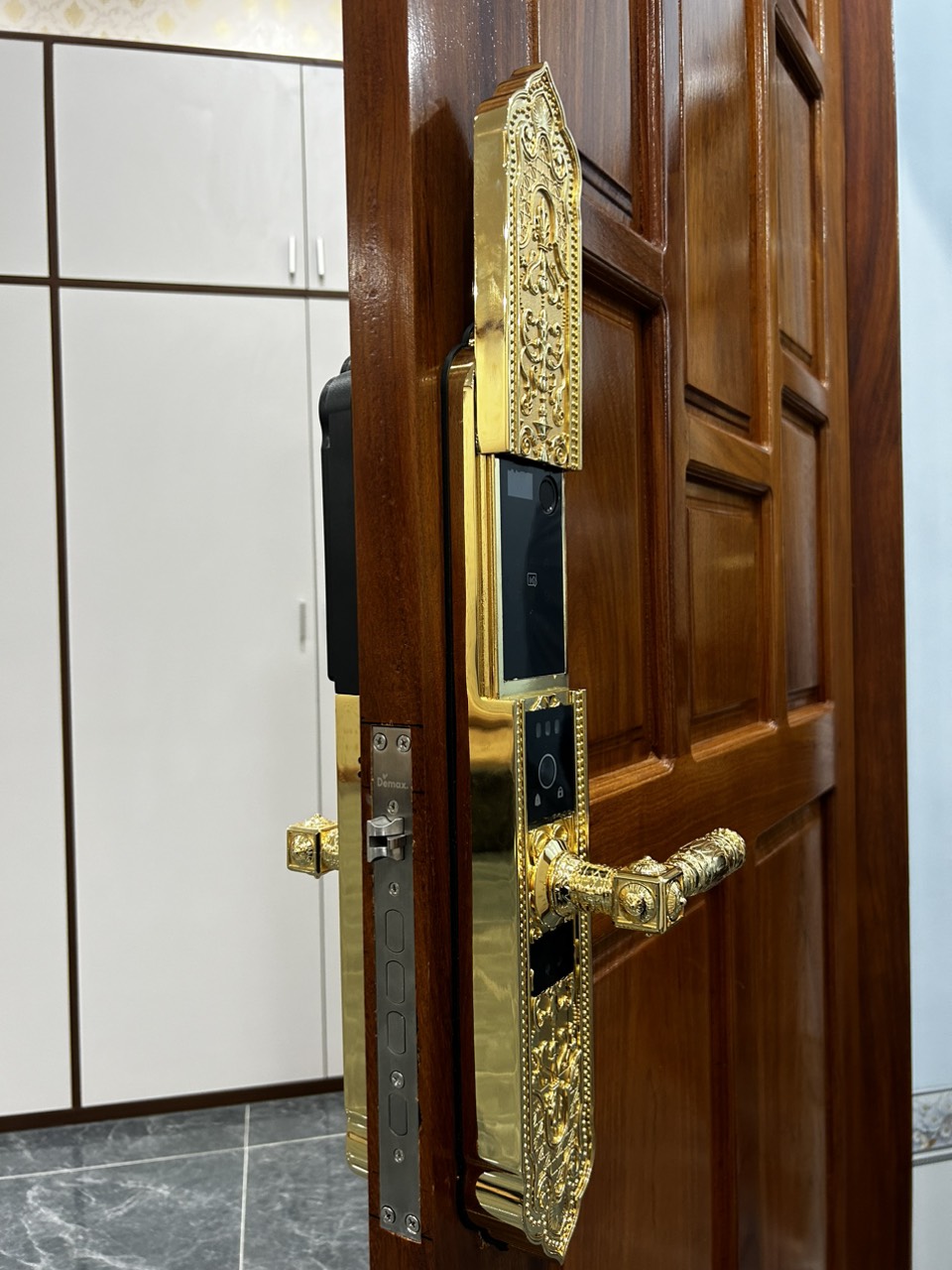 Khóa thông minh Demax EL 9862GOLD - Ảnh 9
